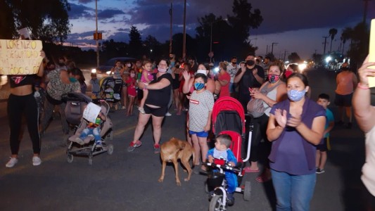 Tras el crimen de la docente vecinos reclamaron justicia y seguridad