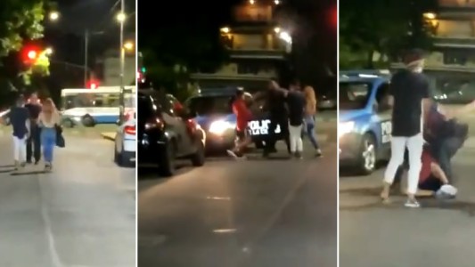 Video: tres menores le pegaron a un policía