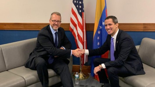 Estados Unidos designa a su primer embajador para Venezuela en 10 años: ejercerá desde Colombia