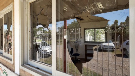 Habló el dueño de la fábrica apedreada tras el desalojo: "estas son las consecuencias"