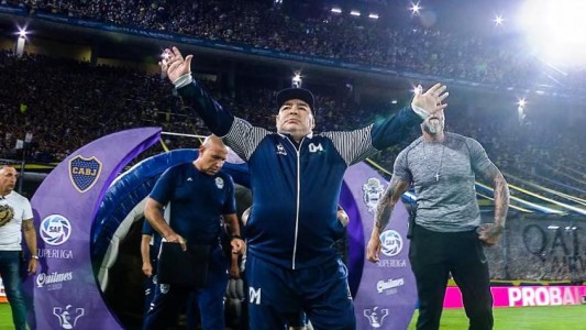 Diego Maradona se despidió de la Bombonera el día que Boca ganó la última Superliga