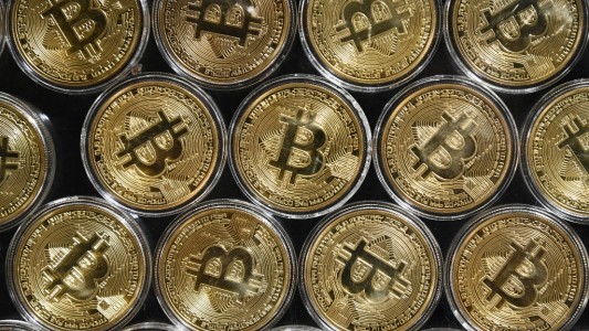 Récord en la cotización del bitcoin que roza los 20.000 dólares