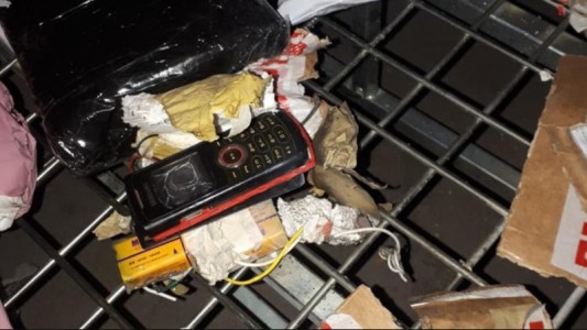 VIDEO: Así estalló parte del explosivo conectado a un celular enviado por Correo Argentino