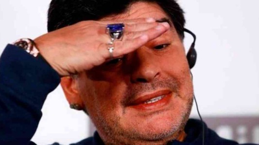 La historia del anillo de brillantes de Diego Maradona que cuesta "como un departamento"