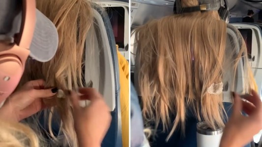 Video: le pegó chicle en el pelo a otra pasajera por taparle su pantalla en el avión