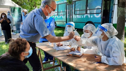 "Hay un rebote de casos": Gollan advirtió "indicadores preocupantes" por el coronavirus