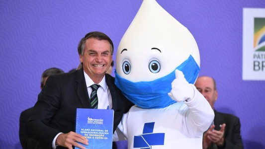 Bolsonaro cuestionó la vacuna de Pfizer: "Si te volvés un caimán, es tu problema"