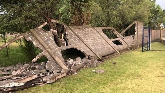 FOTOS del temporal en Córdoba: caída de árboles y cortes de luz por el fuerte viento