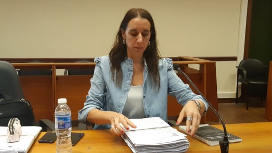 Prisión preventiva para un joven por apuñalar a su pareja e intentar provocarle un aborto