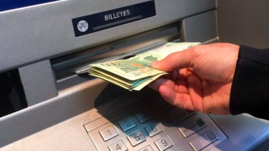 Jubilaciones, pensiones, AUH y otros beneficios: así se paga hoy