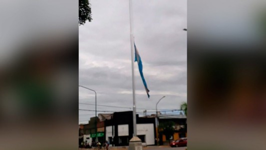 Tucumán: un intendente puso la bandera a media asta por la legalización del aborto