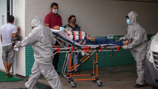 Coronavirus en Brasil: colapsó el sistema sanitario del estado de Amazonas y los médicos tienen que elegir elegir a quién darle oxígeno