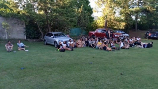 Rosario: desbarataron una "pool party" y un casamiento