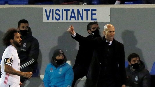 Los medios españoles ven a Zidane muy cerca de la puerta de salida en Real Madrid