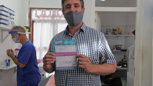 Tiene coronavirus el intendente de Miramar, vacunado con la primera dosis