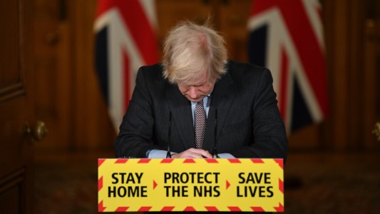 Reino Unido supera los 100.000 muertos por Covid-19