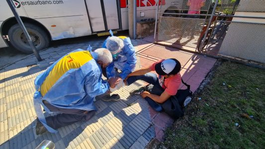 Dos colectivos de ERSA chocaron en una esquina de barrio Panamericano