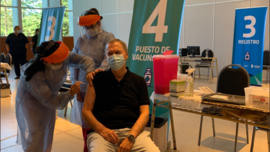 El gobernador Schiaretti recibió la vacuna contra el coronavirus