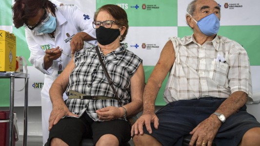 La falta de dosis frena la vacunación contra el coronavirus en Brasil