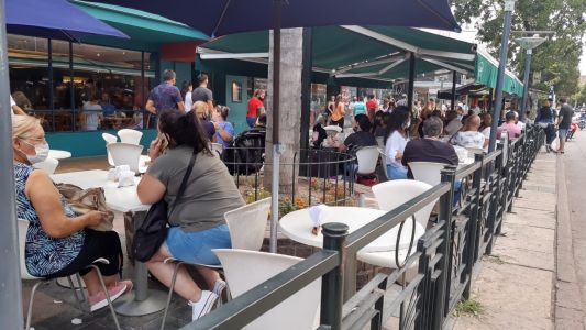 Carnaval: Carlos Paz lleno de turistas en el mejor fin de semana de la temporada