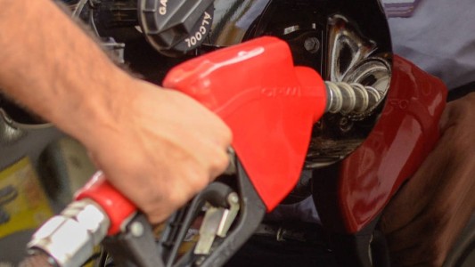 Bolsonaro anuncia exención de impuestos federales de gas y diésel