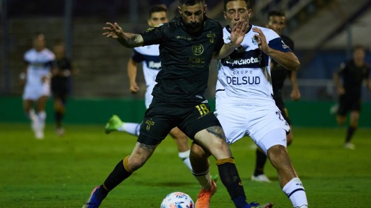 Talleres perdió por goleada en La Plata y "Cacique" Medina canceló la conferencia de prensa