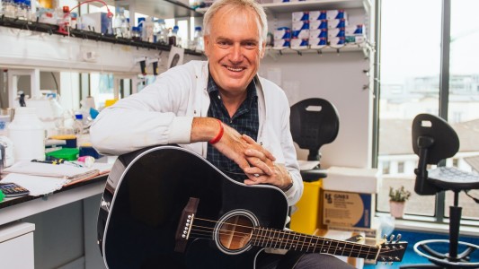 Los pronósticos virales de un médico irlandés sobre el fin de la pandemia de coronavirus