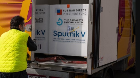 Italia enviará inspectores a Rusia para "verificar los estándares" de producción de la Sputnik