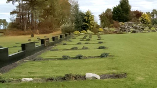 Trabajador de un cementerio murió enterrado vivo al colapsar la tumba que cavaba