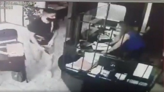 Video: delincuentes robaron 230 mil pesos de una inmobiliaria en Berazategui