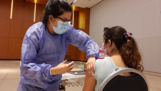 Farmacéuticos presentaron un proyecto para vacunar a particulares, ¿cuánto costaría la vacuna?