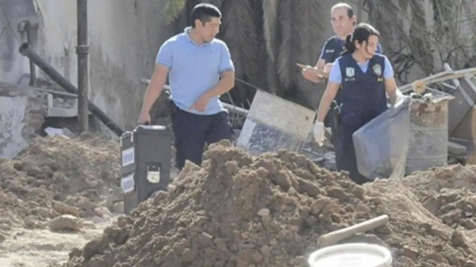 Encuentran una pierna enterrada en una caja dentro de un templo evangélico