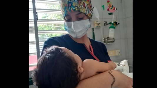 "El Ángel de Oliver": el bebé sobrevivió al choque porque su abuela lo cubrió con su cuerpo