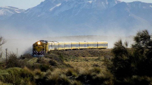 El Tren Patagónico suma un vagón para trasladar donaciones a la Comarca Andina