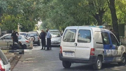 Baleó a su expareja en la calle cuando llevaba al hijo a la escuela y se quitó la vida