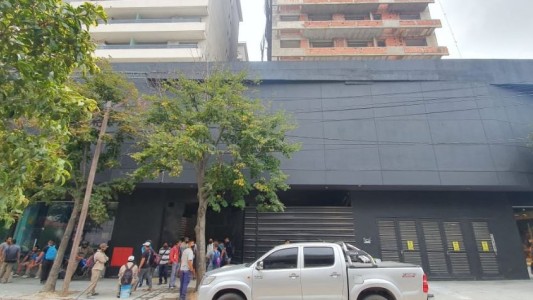Un obrero con graves heridas al caer del quinto piso de una obra en Villa Carlos Paz