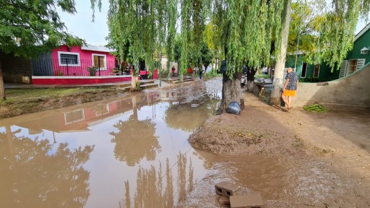 Las consecuencias de la tormenta en San Felipe: hace 30 años esperan desagües