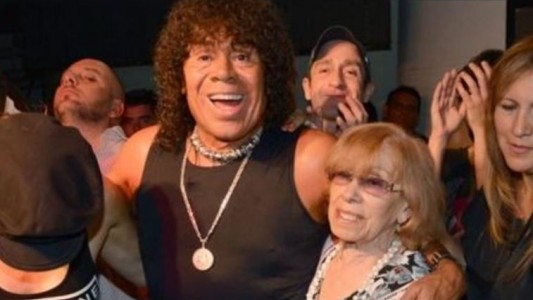 A los 93 años, falleció Esilda, la madre de Carlitos "La Mona" Jiménez