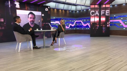 Un café Adrián Soria de Mlnga Club