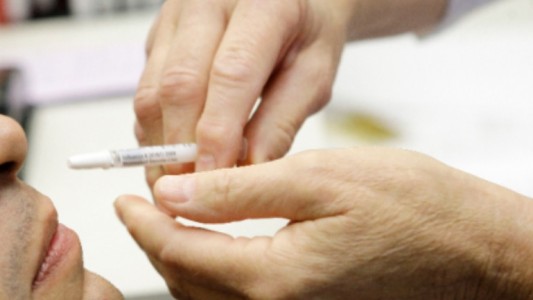 Coronavirus: autorizan ensayo con vacuna que se inhala en China