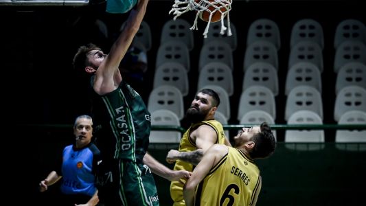 Finalmente Atenas deberá jugar para no descender