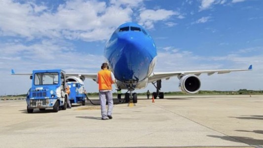 Un nuevo vuelo de Aerolíneas Argentinas partió a Moscú para traer más vacunas Sputnik V