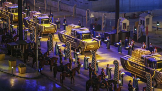 Un deslumbrante cortejo faraónico de 22 momias desfiló por las calles de El Cairo