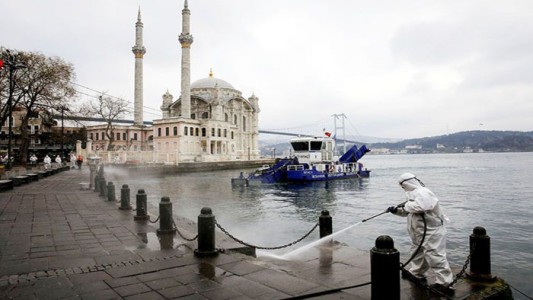 Prohíben en Turquía los rezos masivos nocturnos de Ramadán en las mezquitas por la pandemia