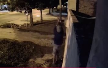 Video: Así se roban los cables y dejan sin luz a un barrio de Rosario