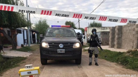 Insólito: Pincharon una goma, pidieron ayuda y les secuestraron 50 kilos de marihuana