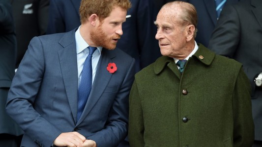 El príncipe Harry regresa al Reino Unido por la muerte de su abuelo: "Fue un hombre de honor"