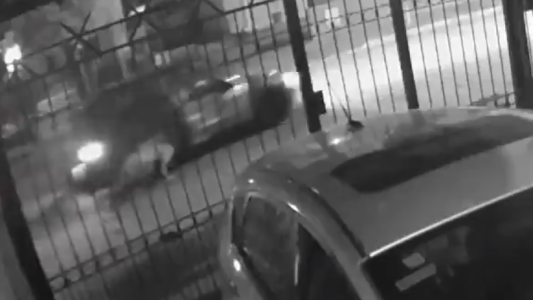 Imágenes y relato conmovedor: la quisieron secuestrar y la arrastraron enganchada a un auto