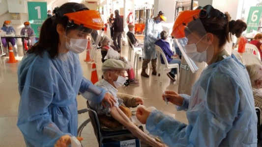 Covid-19: sin vacunas, suspenden aplicación de primeras dosis en Capital y Gran Córdoba