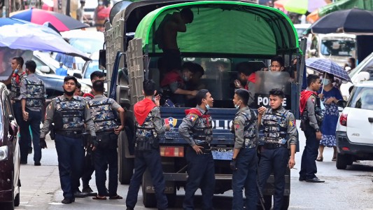 Grupo armado ejecuta a un hombre acusado de violar y matar a una niña en Birmania